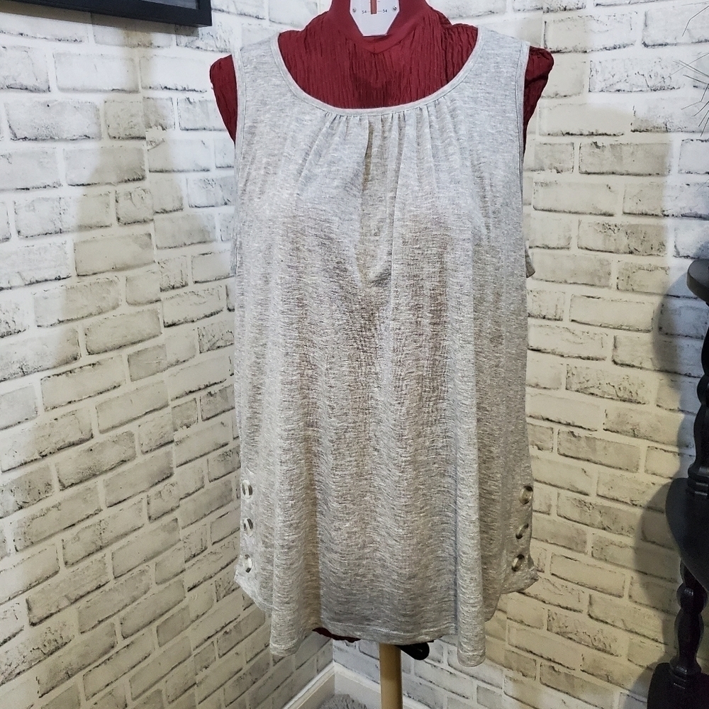 New York Laundry Gray Sleeveless Top Scoop Neck Size 2X.